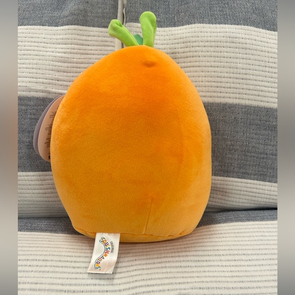 NWT Squishmallows 8” Caroleena the Carrot with Flower Easter 2024 Plush - Picture 3 of 5